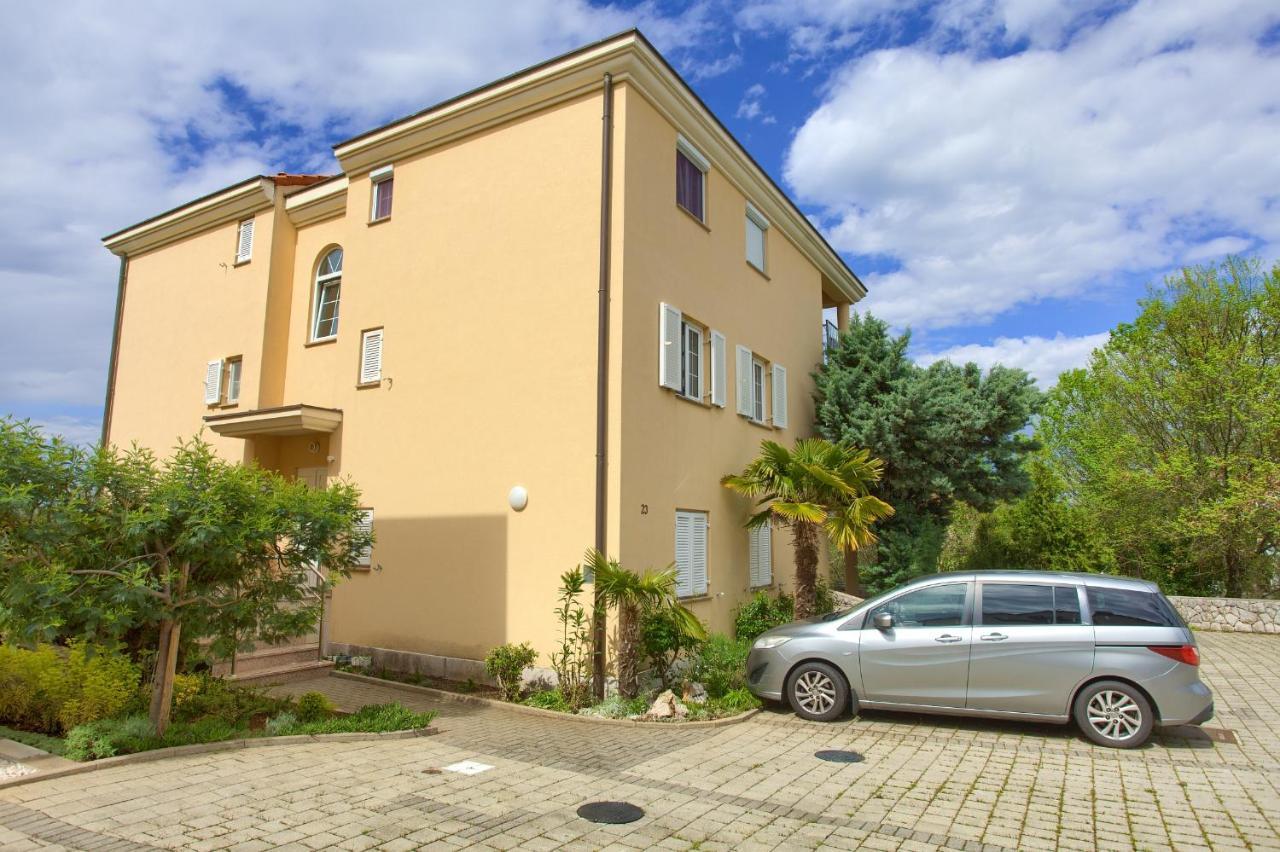 Apartment Camellia Vantacici Luaran gambar