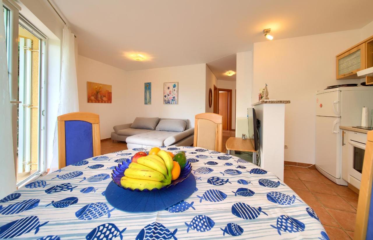 Apartment Camellia Vantacici Luaran gambar